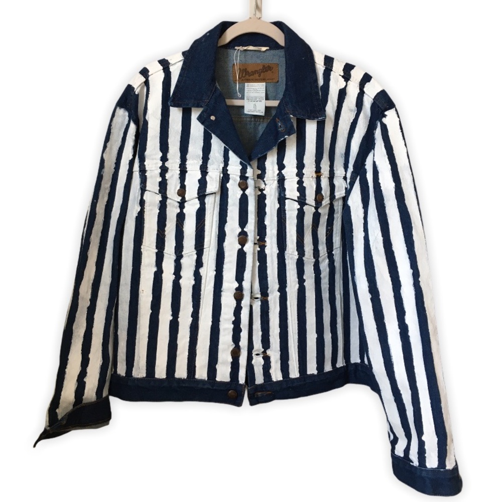 NWOT wrangler painted denim jean jacket